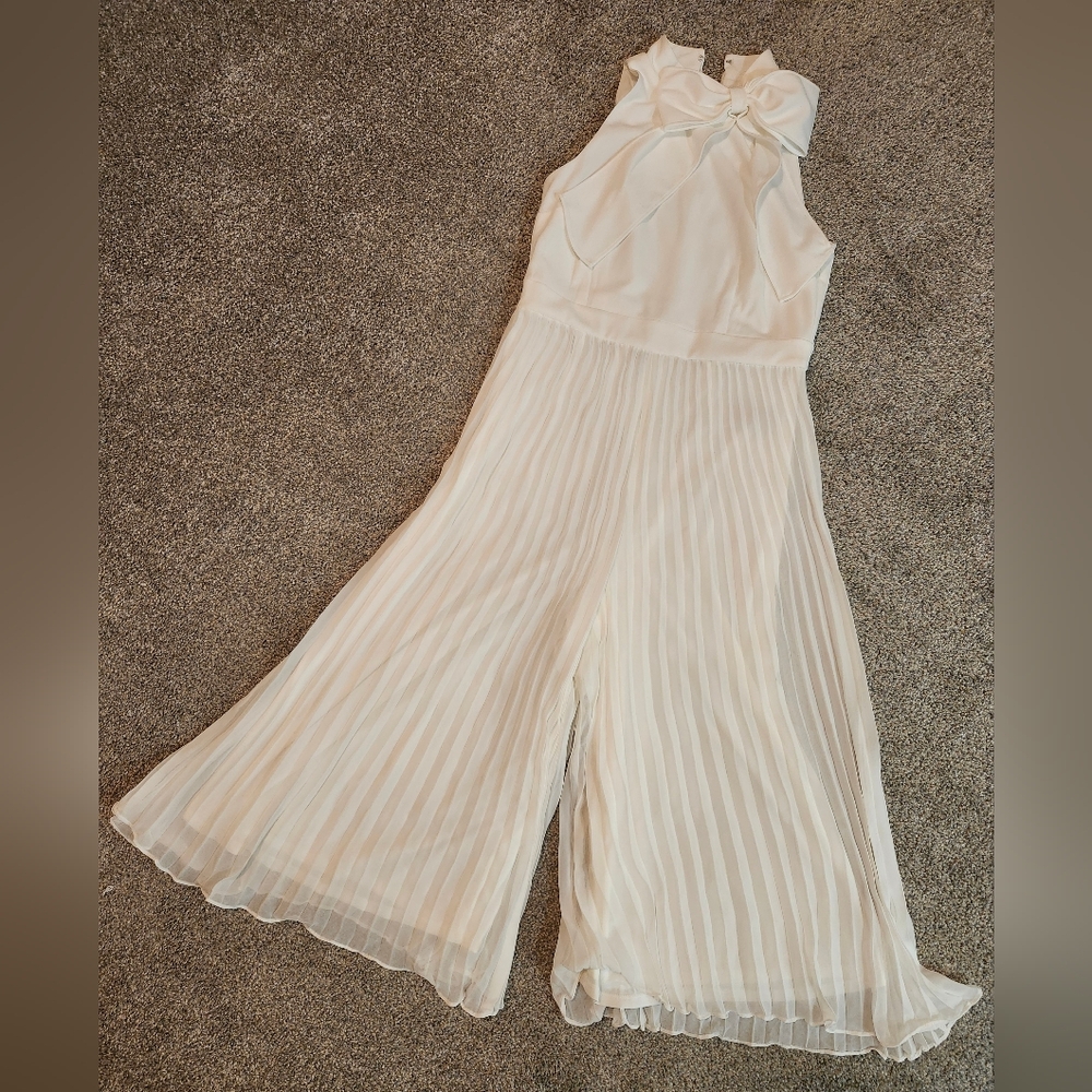 Shelby & Palmer Pleated Romper